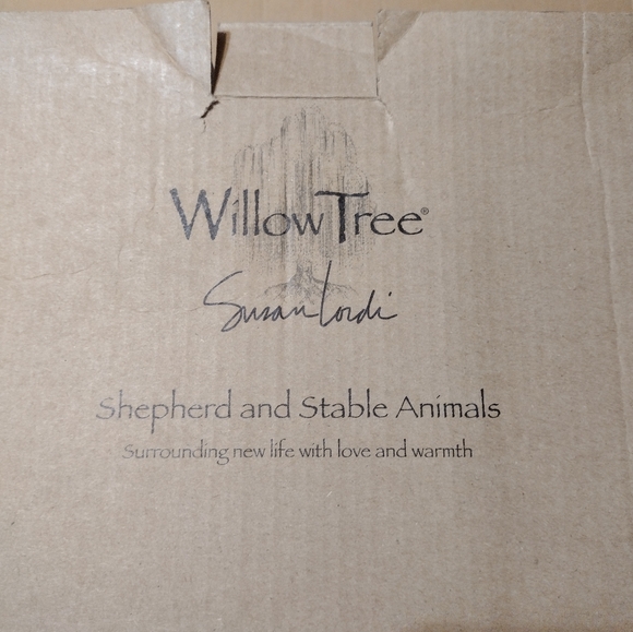 Willow Tree shepherd and stable animals - Picture 3 of 3